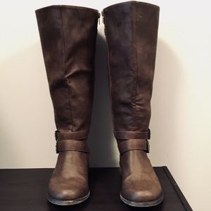 hally buckle boot
